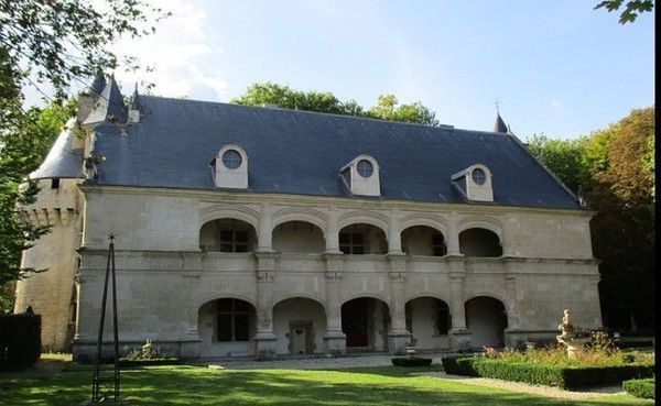 Château de DampierresurBoutonne
